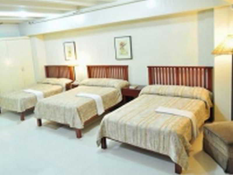 Oyo 103 Artina Suites Hotel Makati City Exteriör bild
