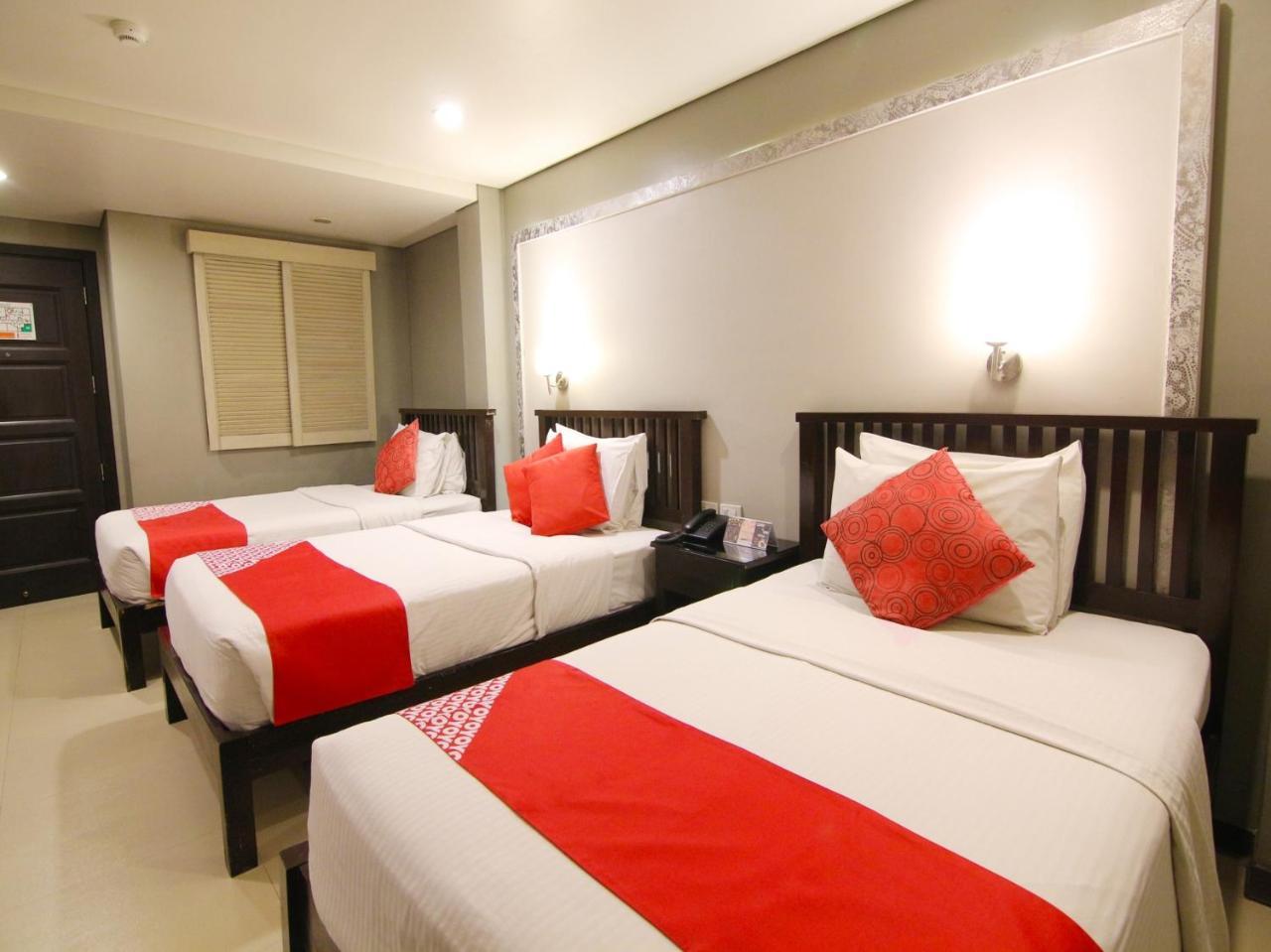 Oyo 103 Artina Suites Hotel Makati City Exteriör bild