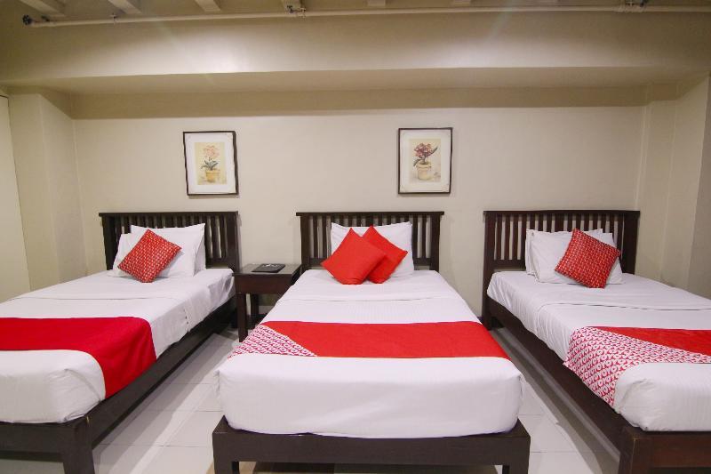 Oyo 103 Artina Suites Hotel Makati City Exteriör bild